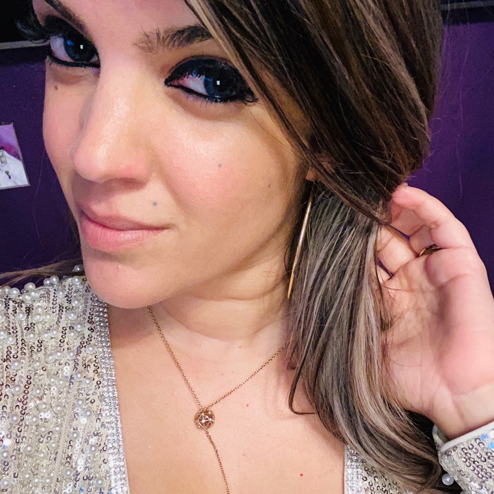 Meet your Posher, Chanell